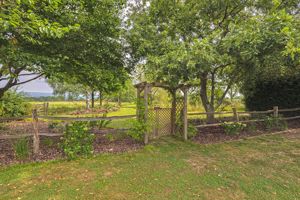 Photo 30- click for photo gallery